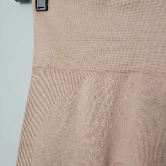 SetActive Pale Pink Sculptflex Athletic Leggings - Picture 4 of 8